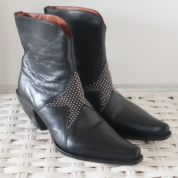 Donald J Pliner Black Leather Studded Western Ankle Boots Women’s - Picture 16 of 16